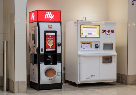 illy Vending in the Airport Mall
